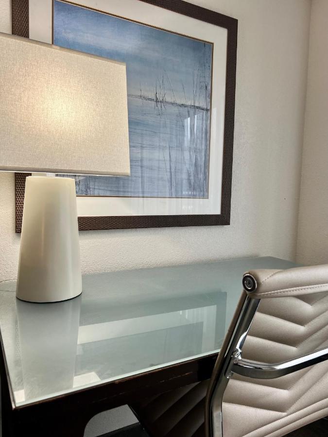 Holiday Inn Virginia Beach - Norfolk, An Ihg Hotel Esterno foto